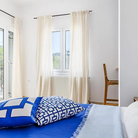 Theros Skopelos Town