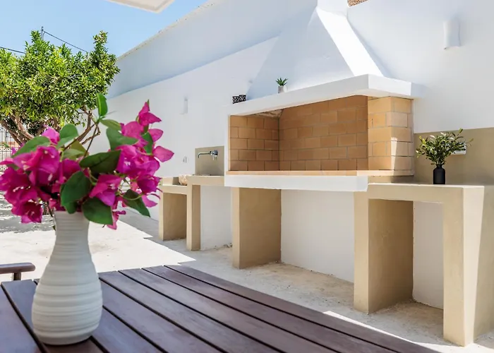 Theros - Comfort Island Near Town アパート