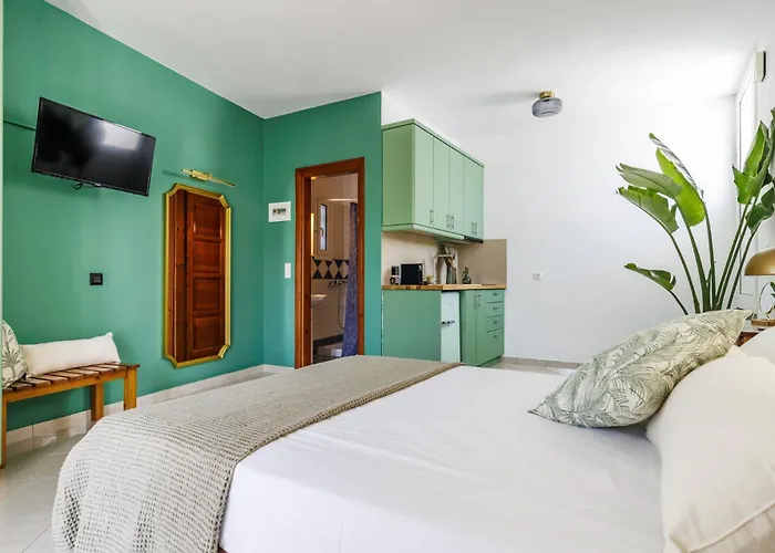 Theros - Comfort Island Near Town アパート *