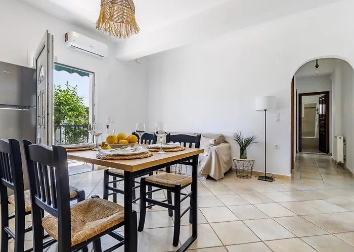 アパート Theros - Comfort Island Near Town *