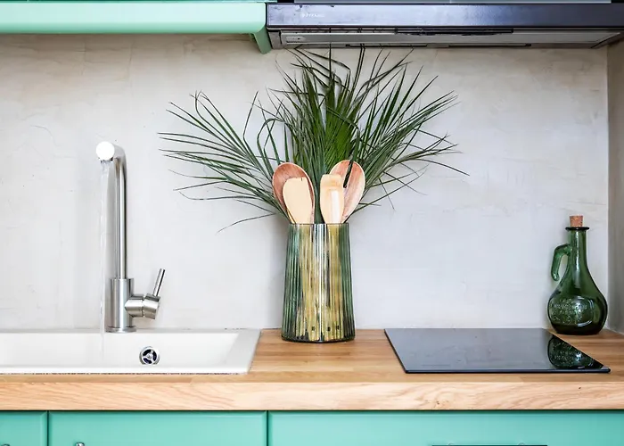 Theros - Comfort Island Near Town