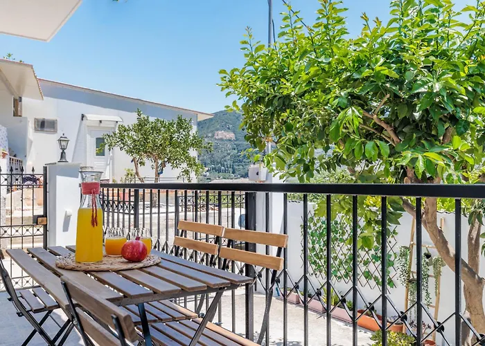 Theros - Comfort Island Near Town アパート