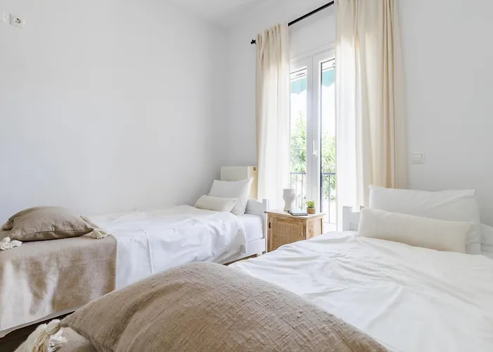 Theros - Comfort Island Near Town アパート